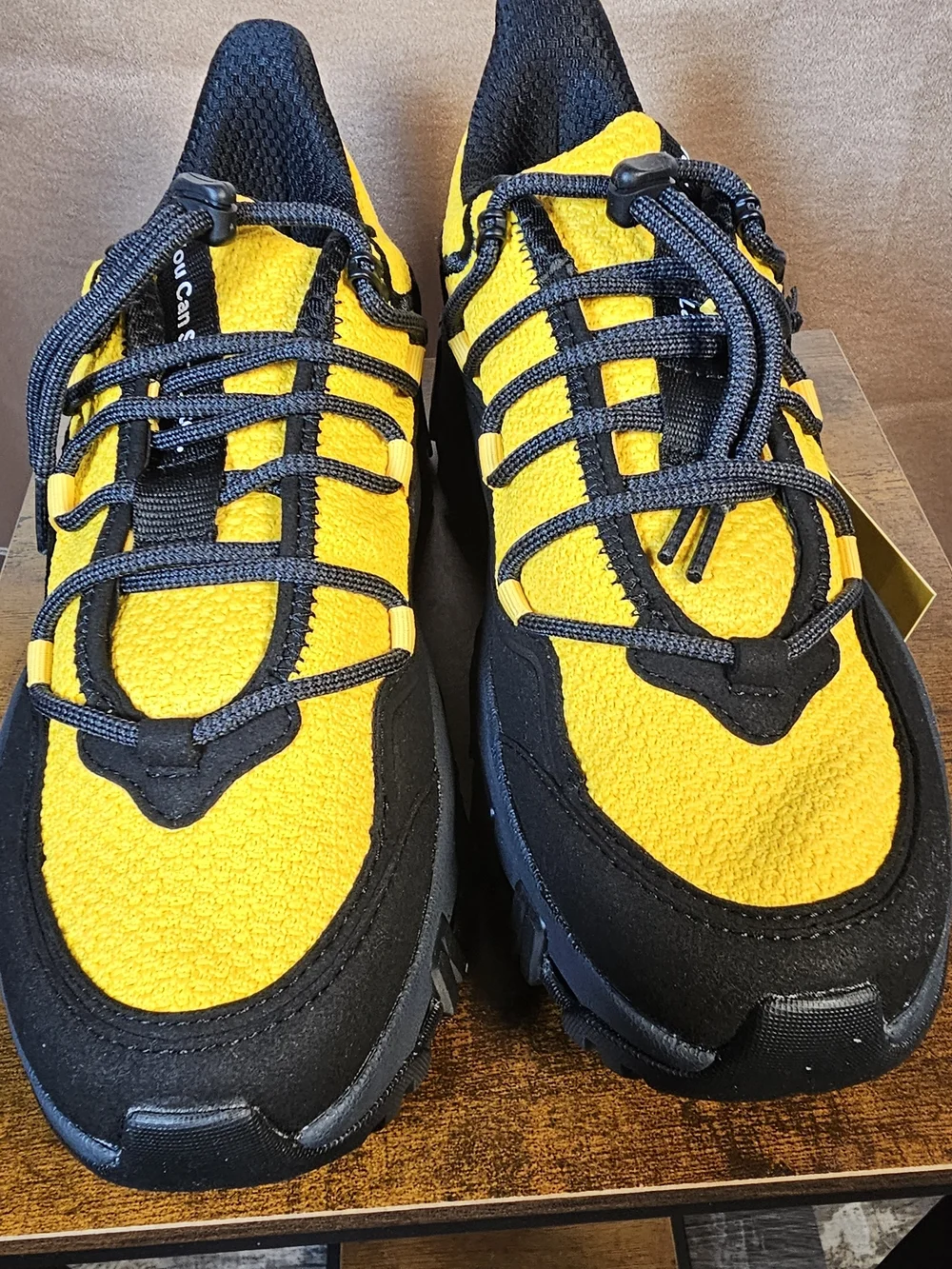 P448 Jackson Vibram Sneakers Yellow Black Chunky Trail Shoes NWT Case